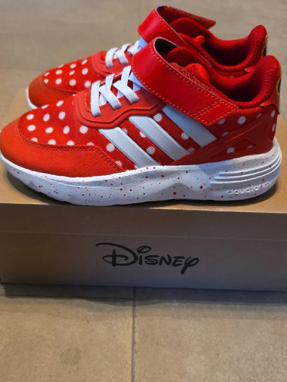 Adidas Disney Minnie Mouse Kid's Red and White Polka Dot Sneakers. Size 1